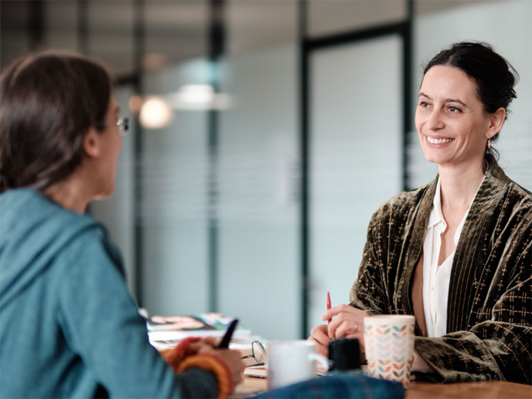 Angèle Gayet-Ageron, Director of the Institute for Social and Preventive Medicine (ISPM) at the University of Bern, speaking with the author, Martina Huber.